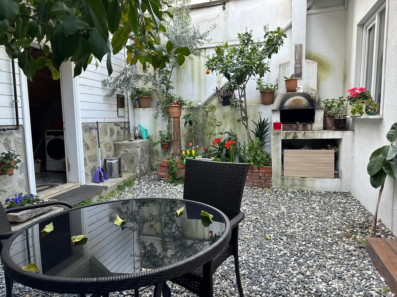 White House Apartment terrace